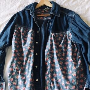 Vintage 90s Banana Republic Denim Shirt - Sz m - Made in US